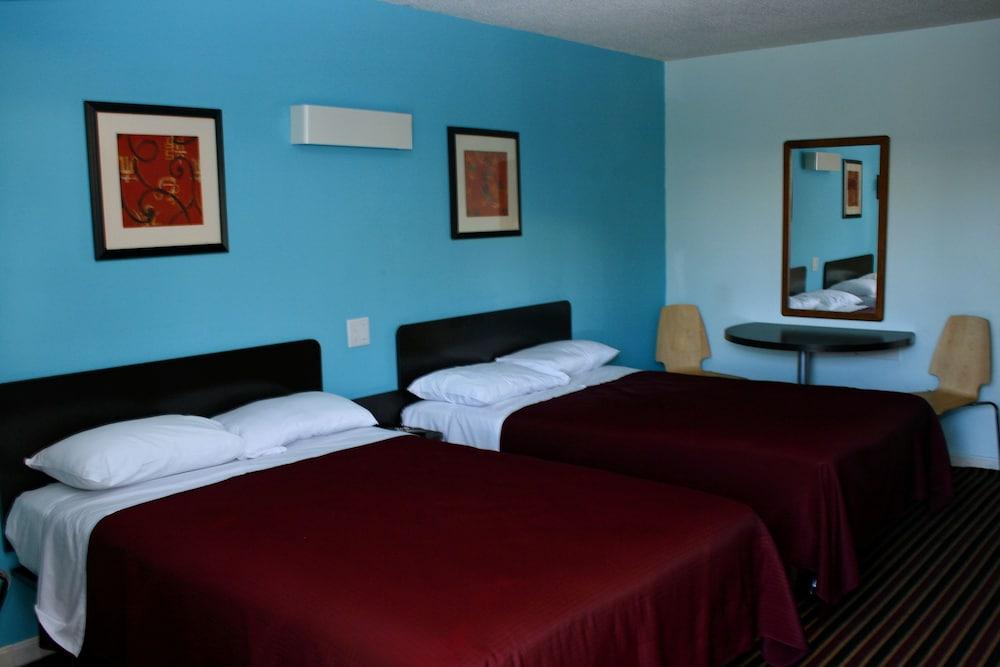 Relax Inn Motel photo 20