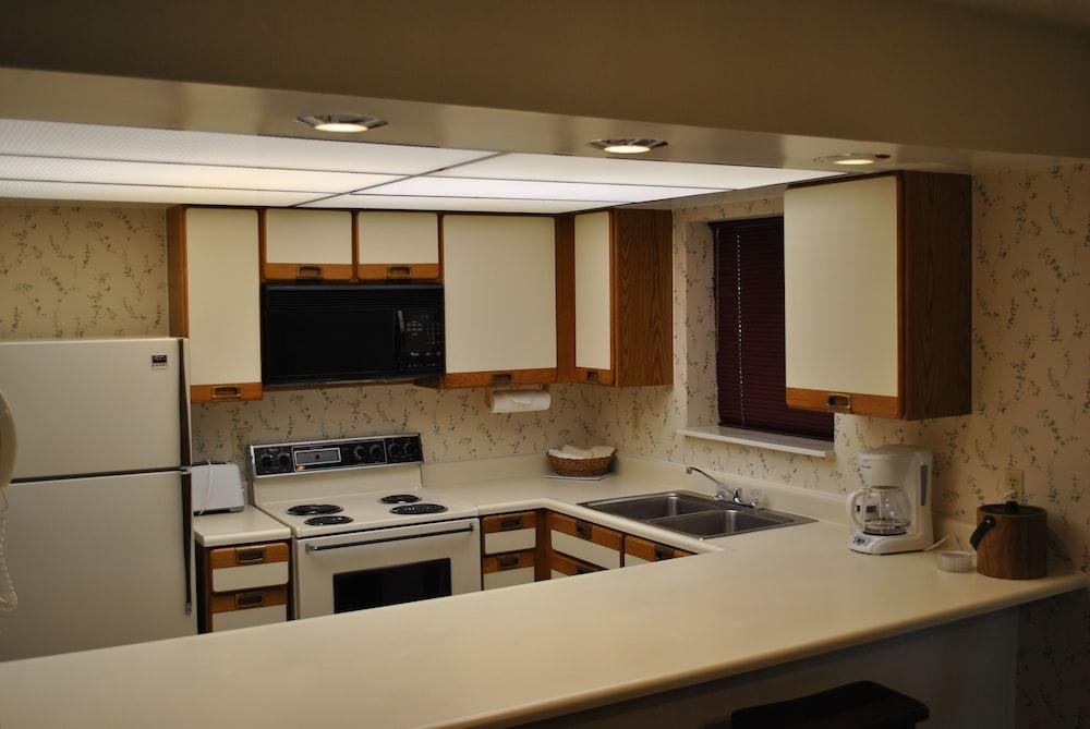 Laurel Point Resort photo 7