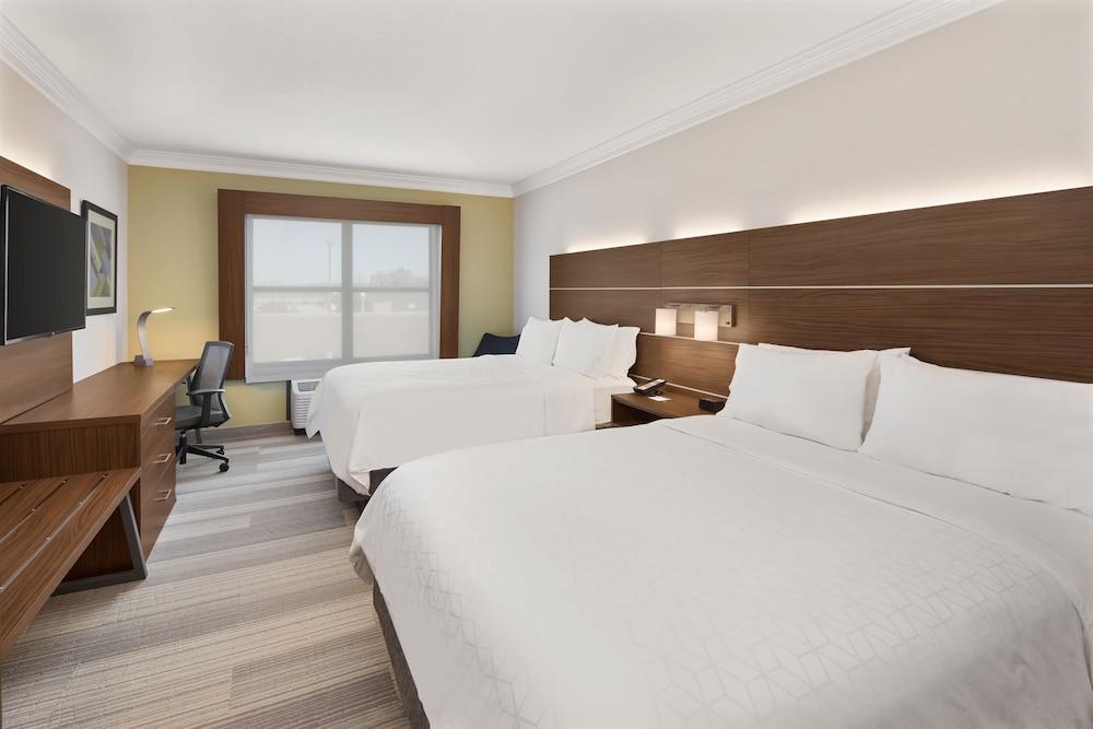 Holiday Inn Express & Suites Byron by IHG photo 26