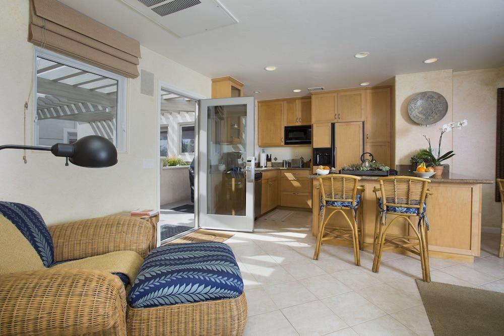 Sunset Cove Villas in Laguna Beach photo 28