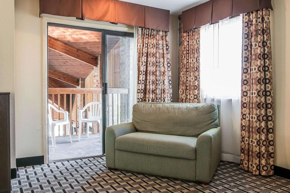 Quality Inn Grand Rapids South-Byron Center photo 18