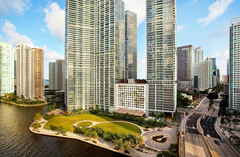 W Miami photo 33