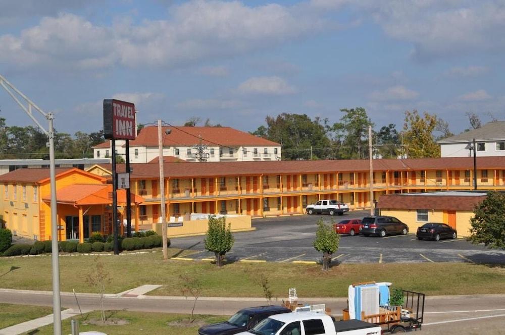 Travel Inn Motel photo 1