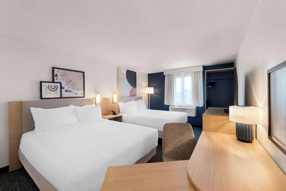 Spark by Hilton Norfolk photo 32