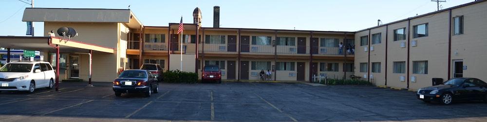 Village Inn photo 17