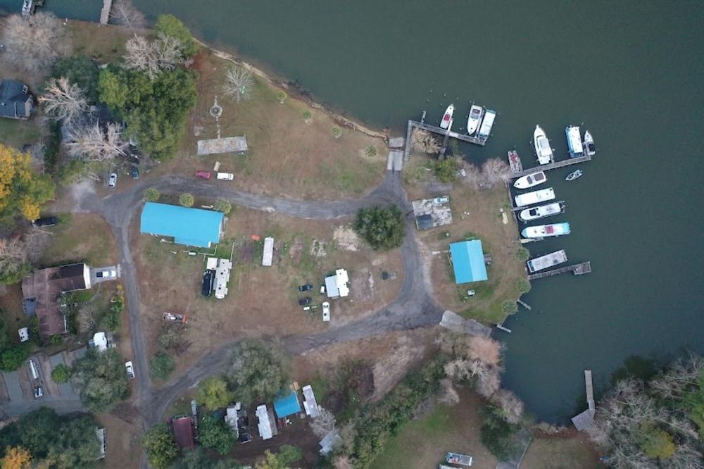 Bells Marina & Resort photo 8