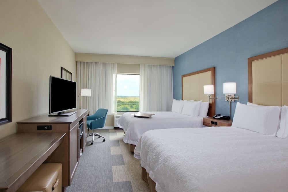 Hampton Inn Snyder TX photo 3