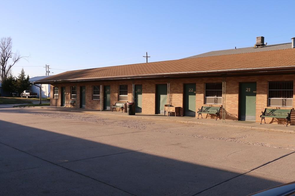 Frontier Motel photo 1