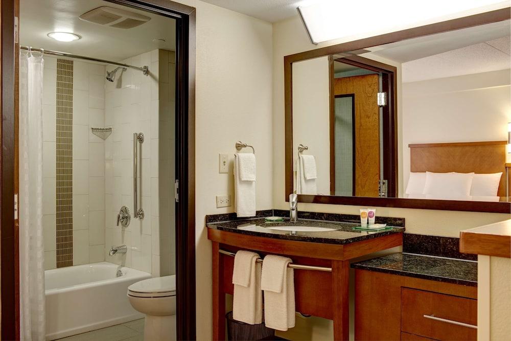 Hyatt Place Indianapolis / Fishers photo 12