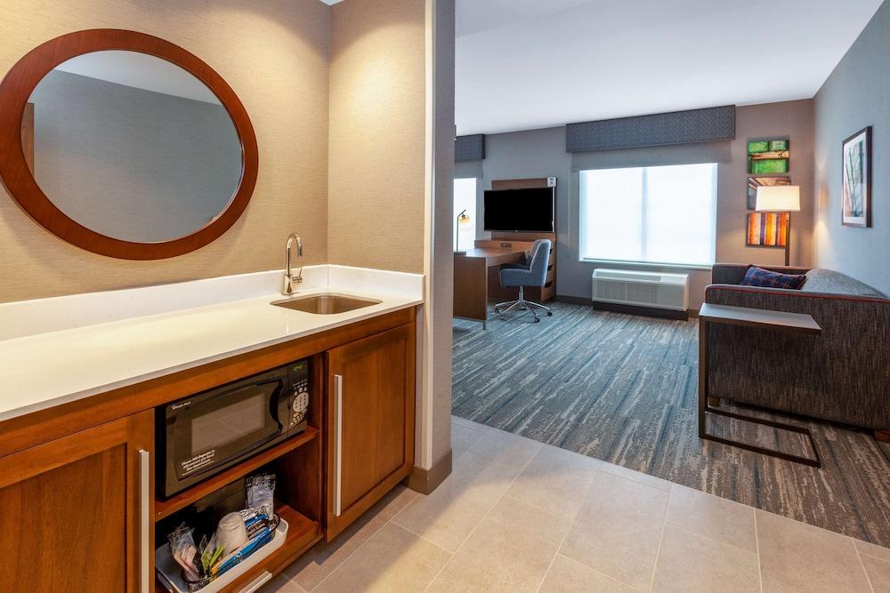 Hampton Inn & Suites Bloomfield Hills Detroit photo 12