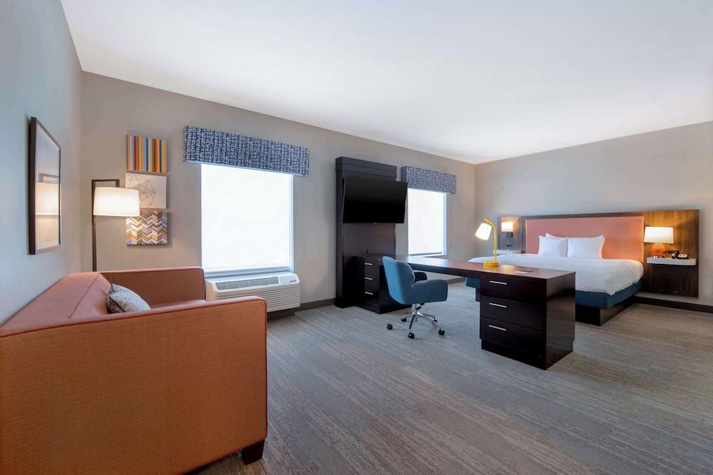 Hampton Inn & Suites Harvey/New Orleans West Bank photo 9
