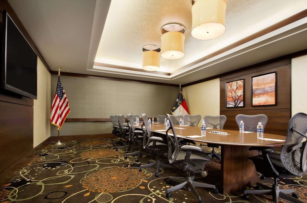 Embassy Suites by Hilton Fayetteville Fort Bragg photo 43