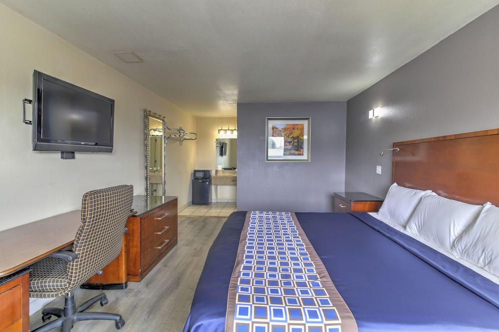 Budget Lodge photo 32