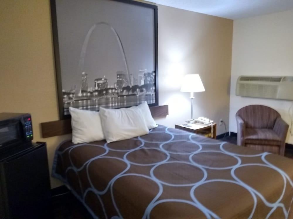 Super 8 by Wyndham Boonville photo 10