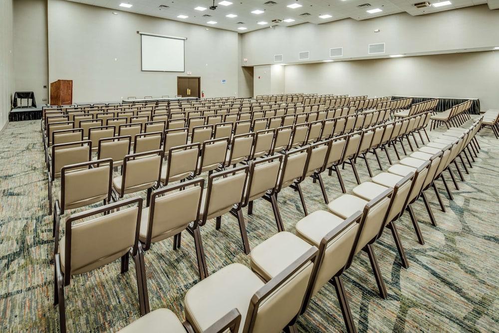 DoubleTree by Hilton Huntington photo 50