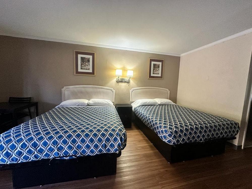 Loyalty Inn Rockingham photo 5