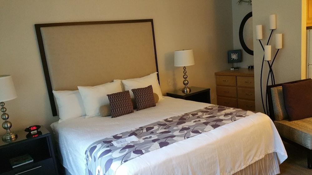 GetAways at Palm Springs Tennis Club photo 27