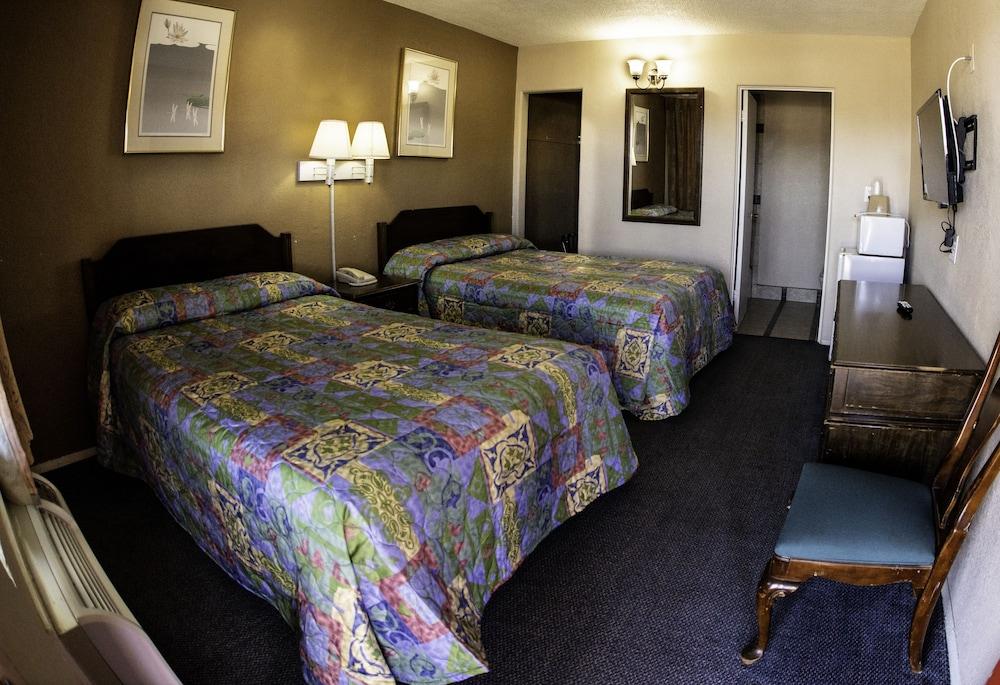 Budget Inn photo 19