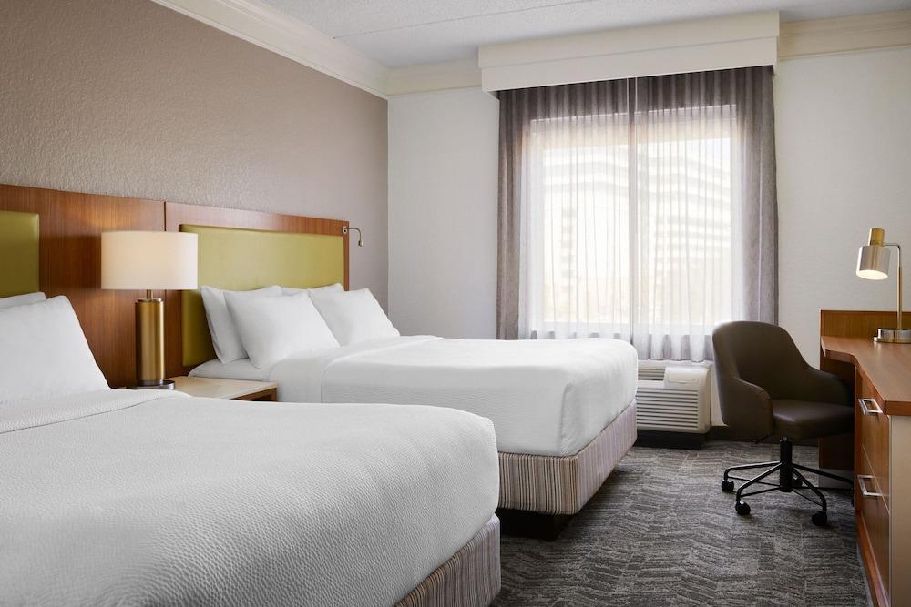 SpringHill Suites San Antonio Downtown/Riverwalk Area photo 4