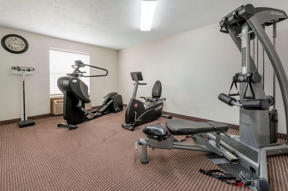 Quality Inn & Suites photo 27