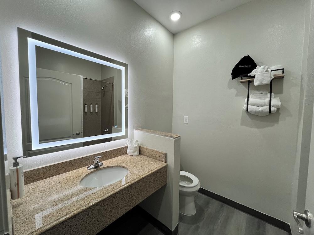 Sonesta Essential Hotel Houston-I-45 Spring photo 28