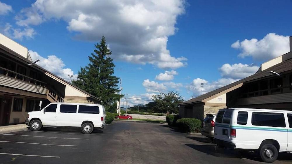 American Value Inn photo 3