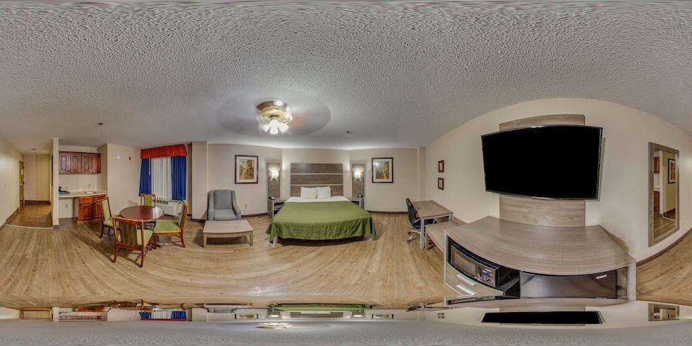 Hometown Inn photo 33