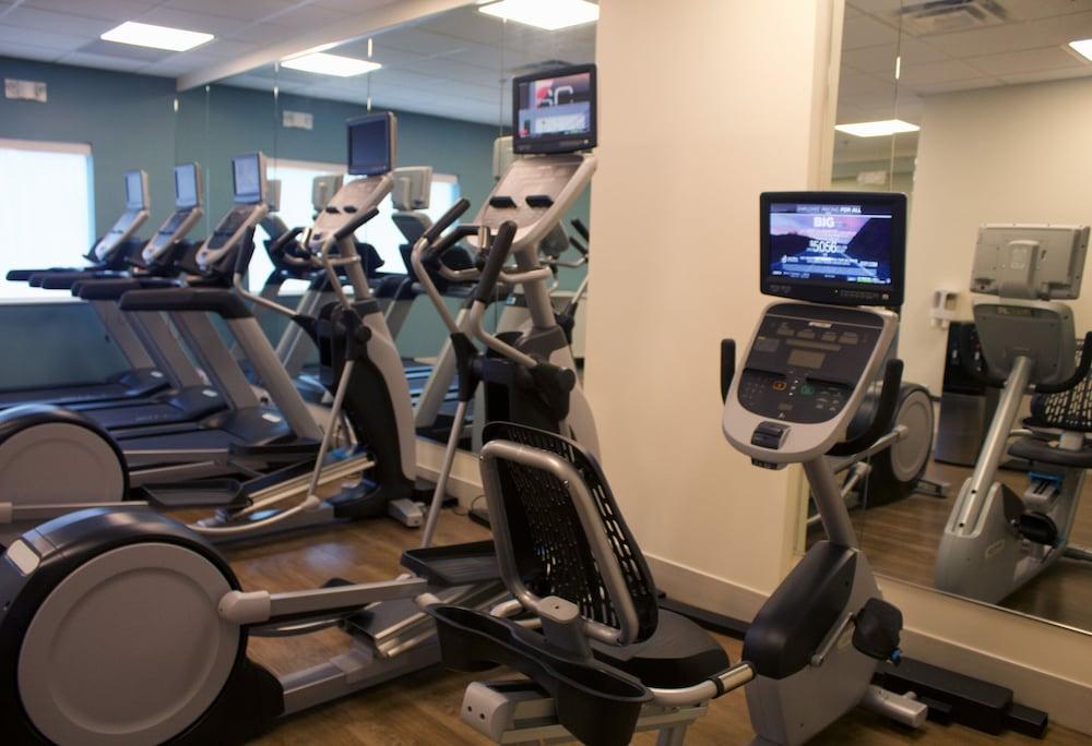 Holiday Inn Express & Suites Latta by IHG photo 9