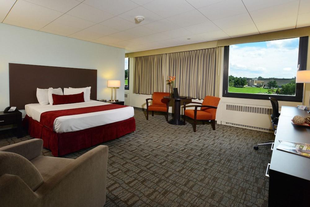Hotel UMass photo 18