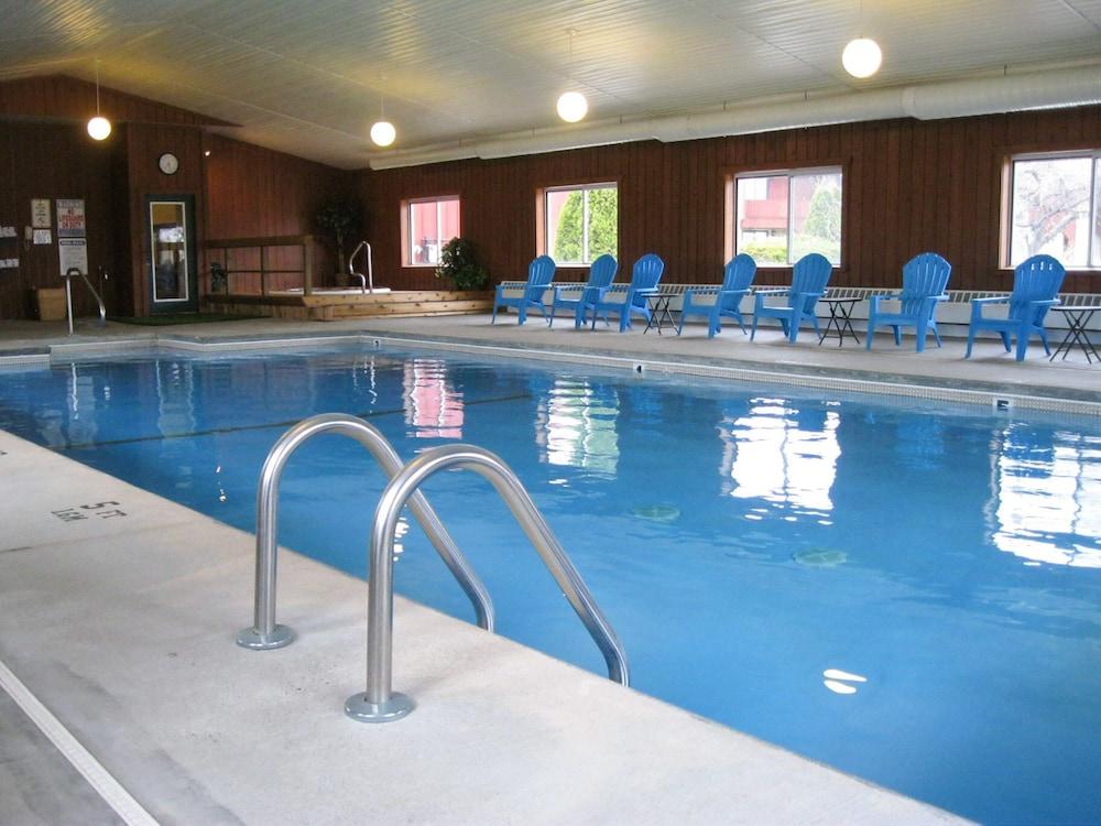 Cedar Hill Lodge photo 18