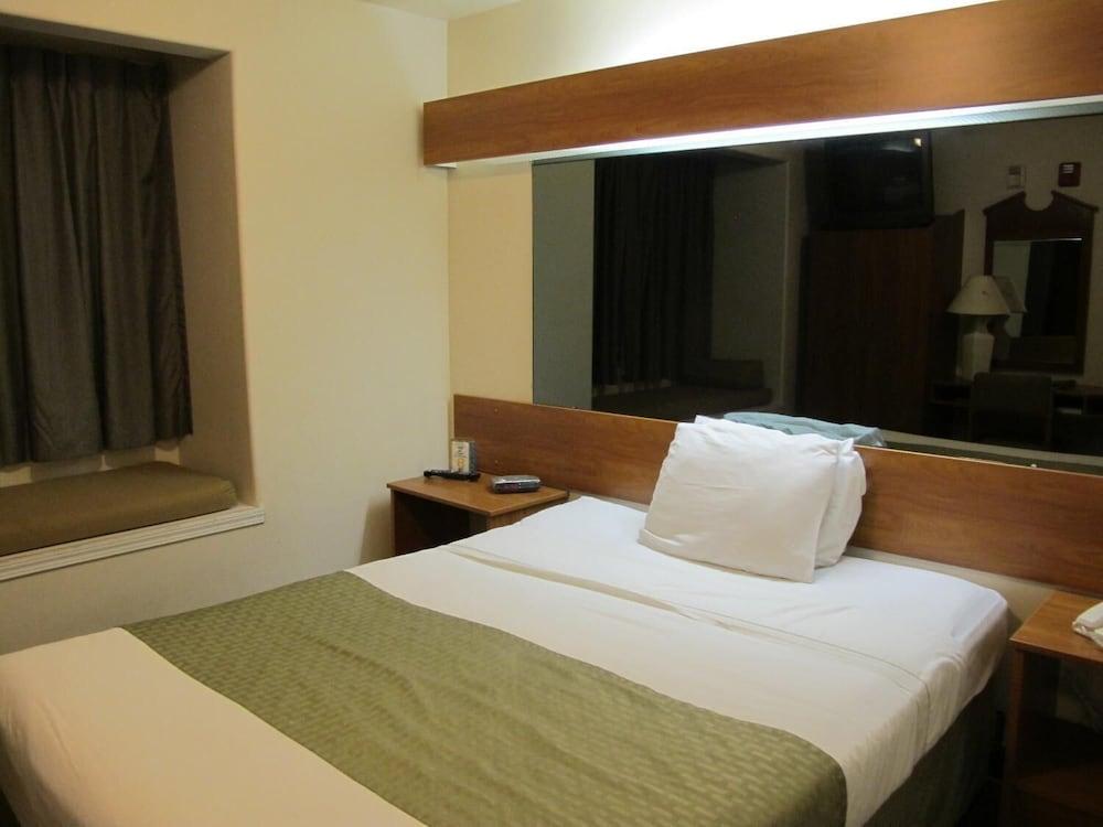Microtel Inn & Suites by Wyndham Eagle River/Anchorage Area photo 10
