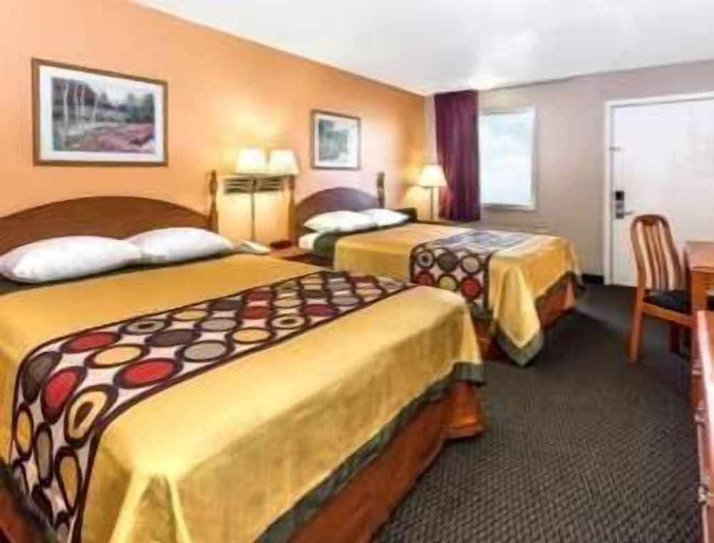 Knights Inn Crawfordsville photo 7