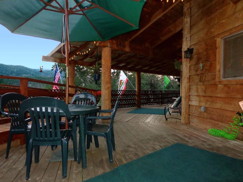 Evergreen Haus photo 77