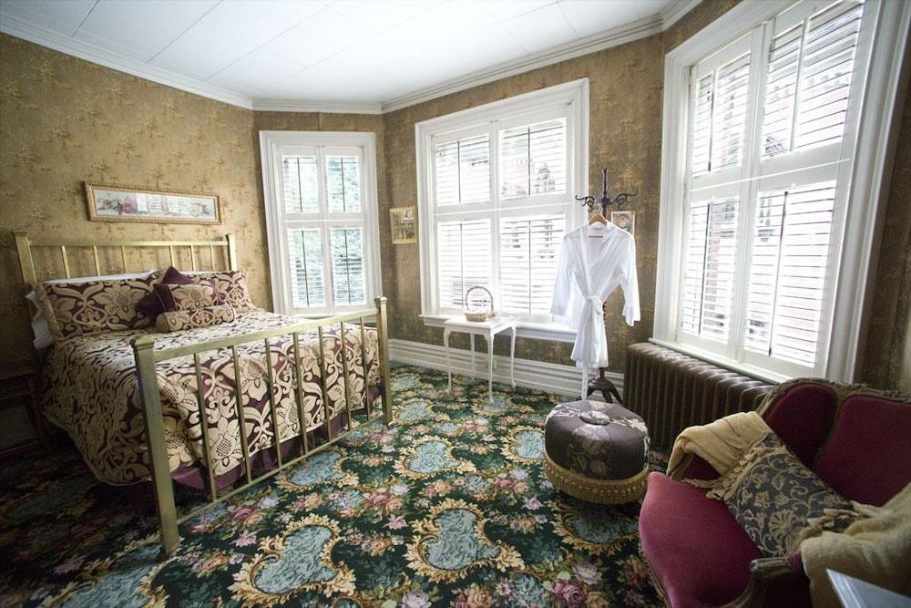 The Peter Herdic Inn photo 11