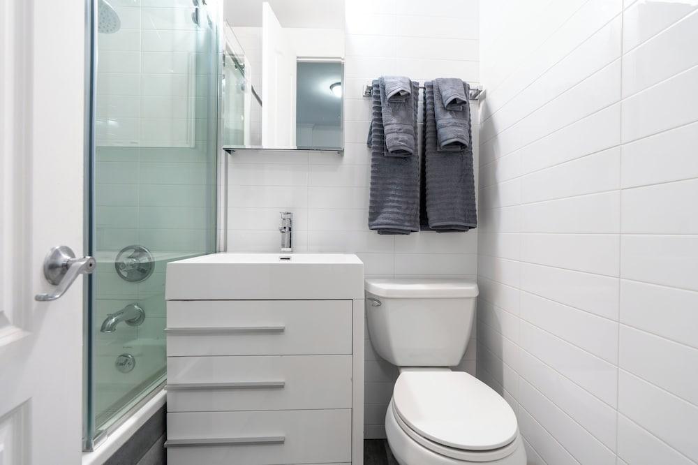 Elegant Harlem Suites photo 33