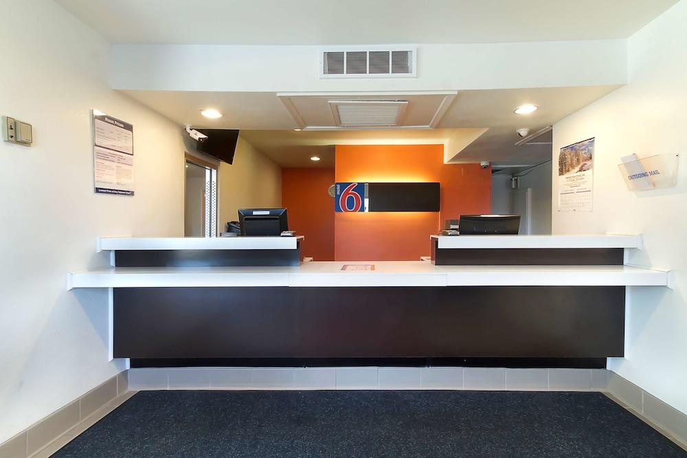 Motel 6 Capitol Heights, MD - Washington photo 6