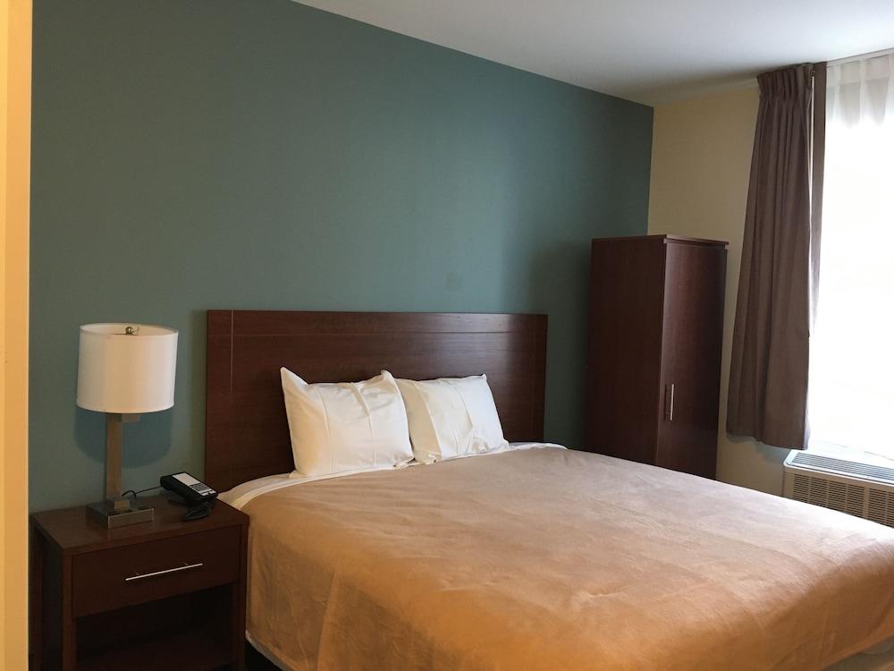 Magna Hotel photo 2