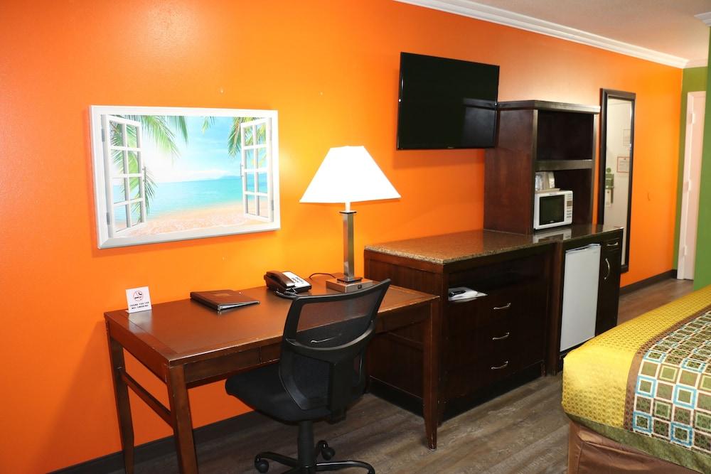 Amber Inn Motel Le Mars photo 45