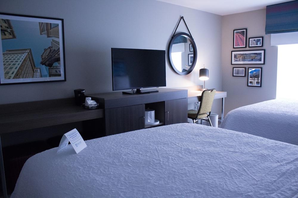 Hampton Inn & Suites Cranberry Pittsburgh photo 15