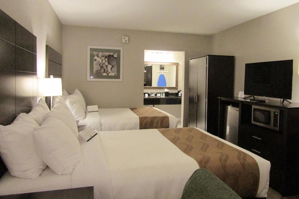 Quality Inn & Suites Kissimmee by The Lake photo 16