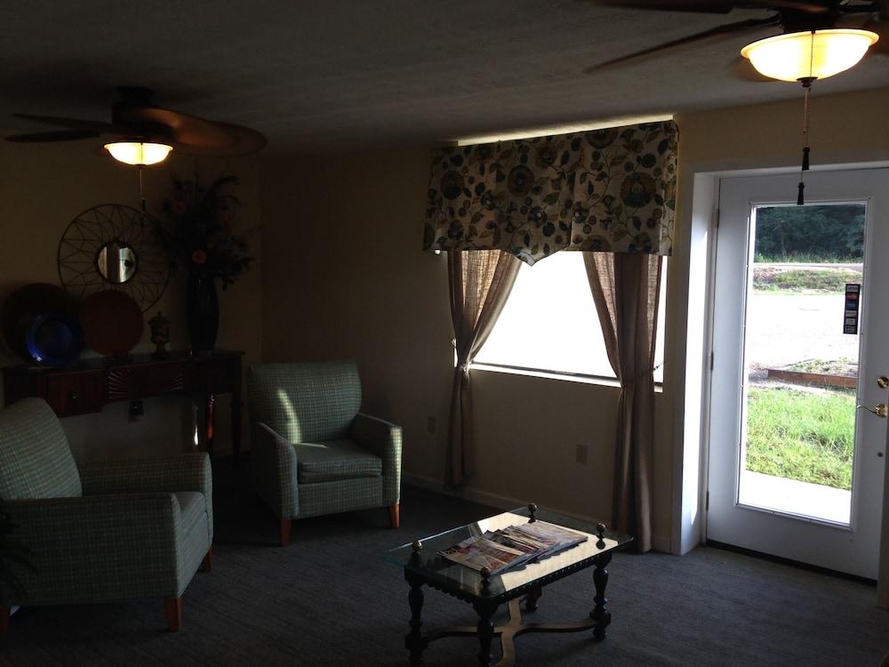 Pleasure Point Inn & Suites photo 6