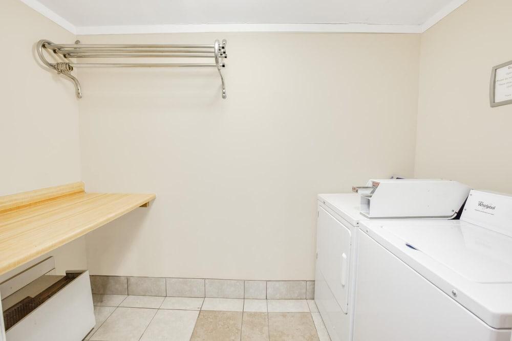 Rodeway Inn & Suites Saginaw I-675 photo 6