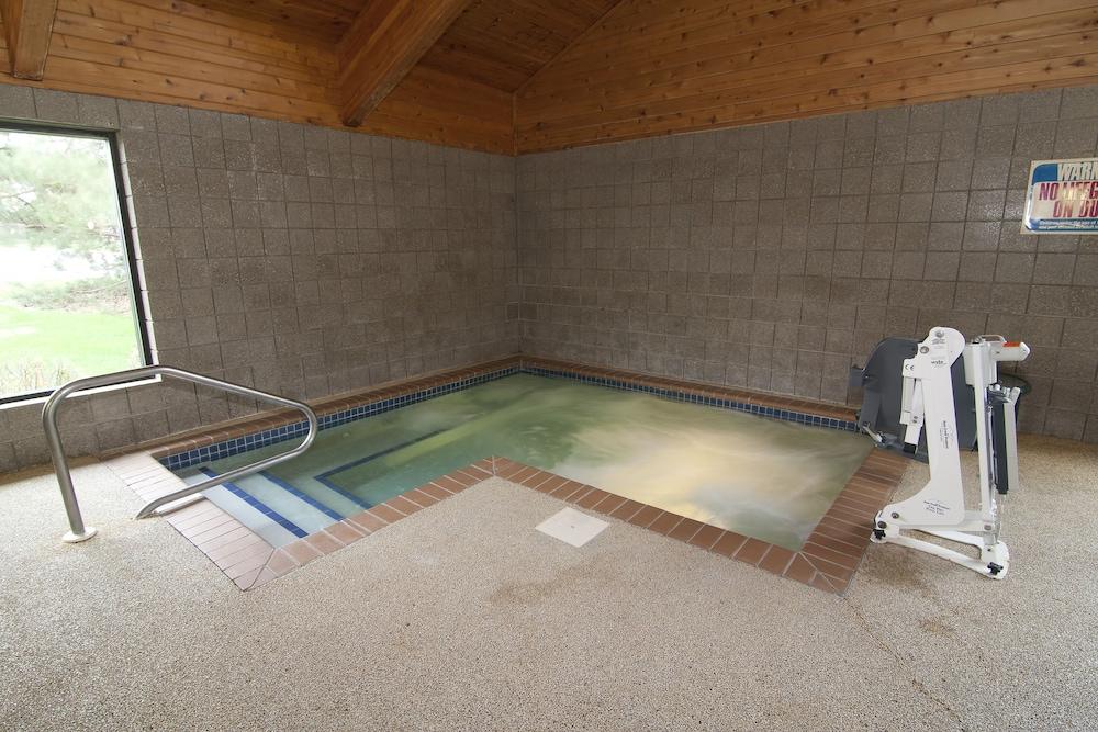 Boarders Inn & Suites by Cobblestone Hotels - Faribault photo 35