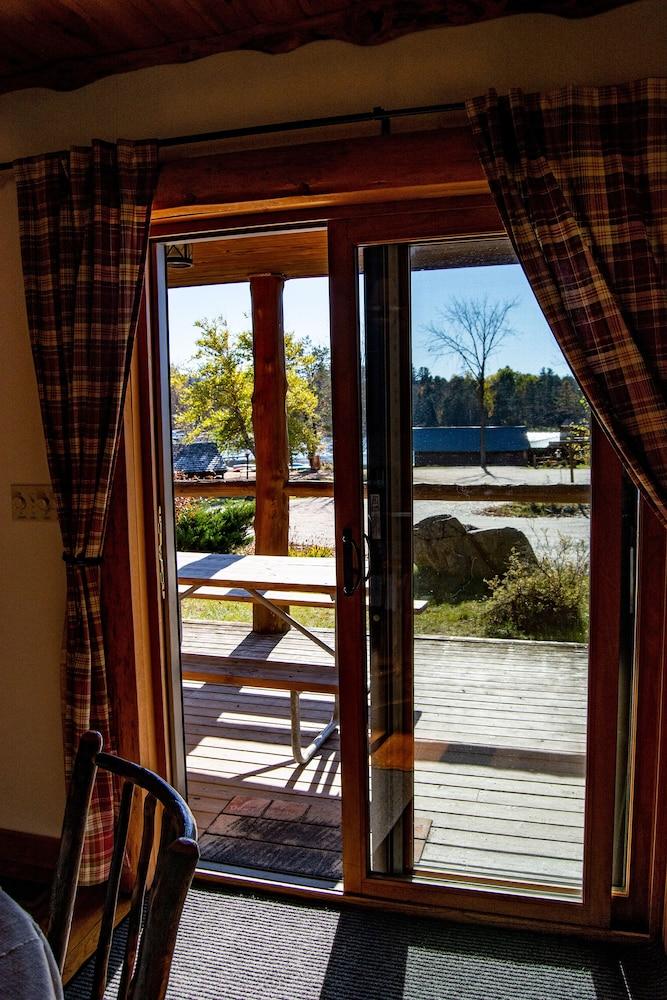 Ampersand Bay Resort photo 78