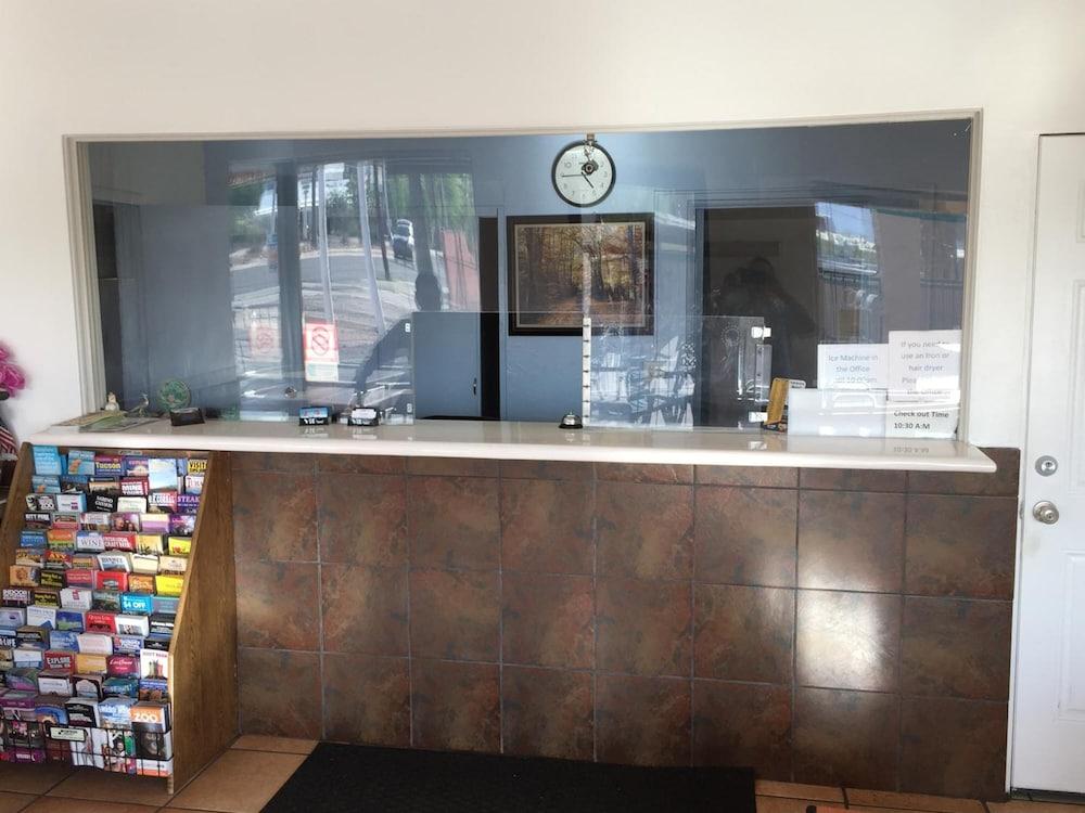 Amazon Motel photo 3