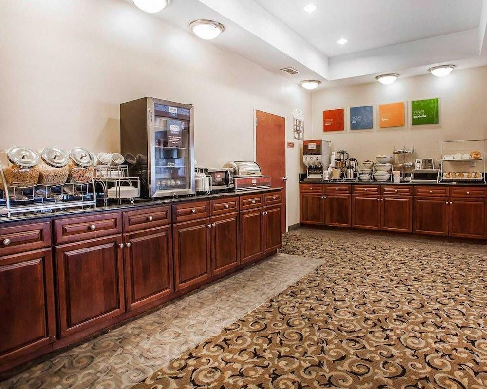 Garner Hotel Mahwah by IHG photo 12