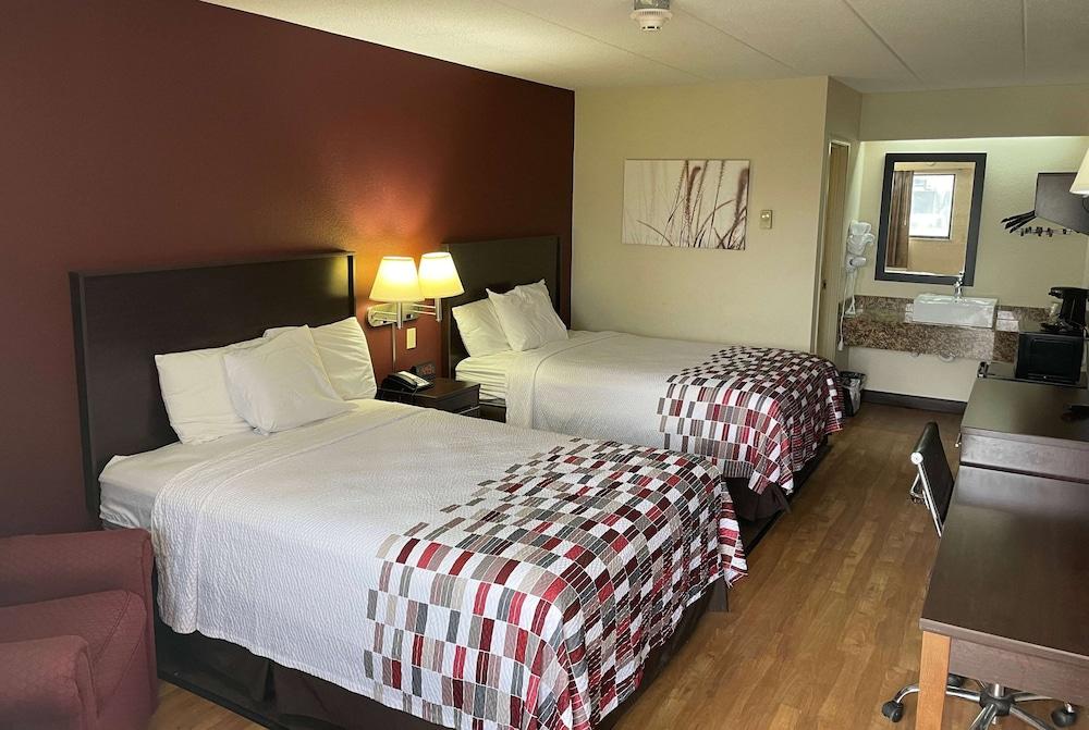 Travelodge by Wyndham Holland/Toledo photo 6
