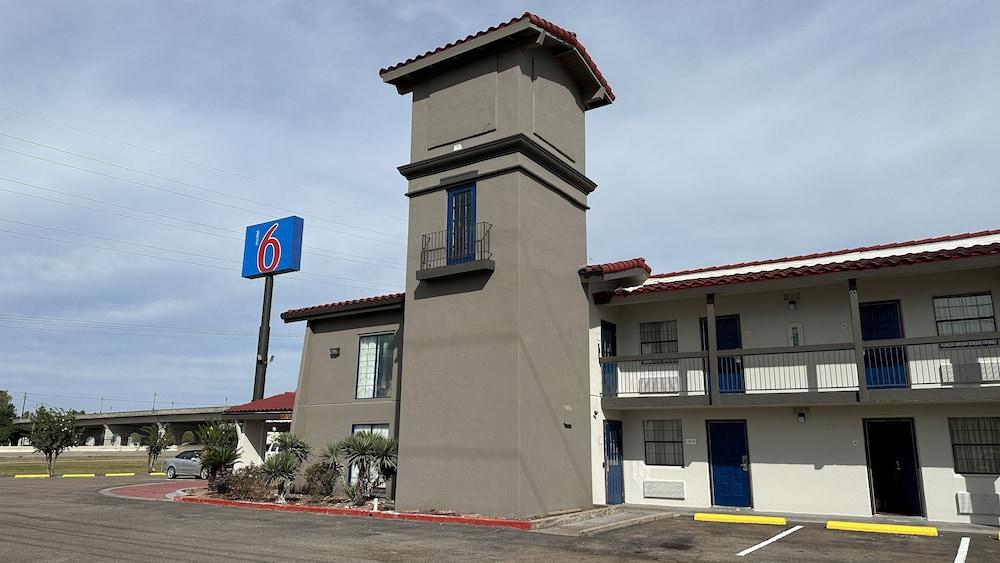 Motel 6 Beaumont, TX photo 41