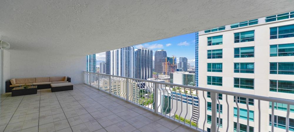 Icon Residences photo 91