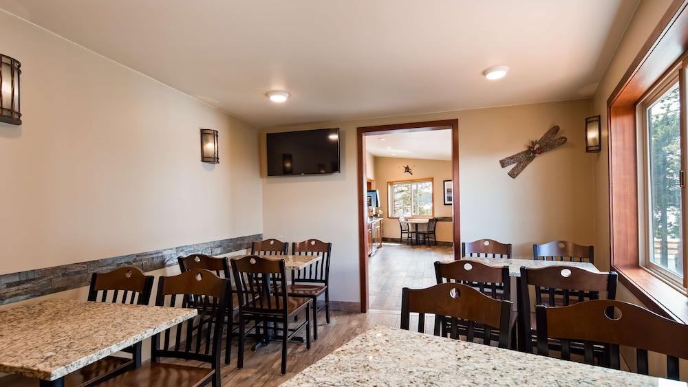 Best Western Ptarmigan Lodge photo 16